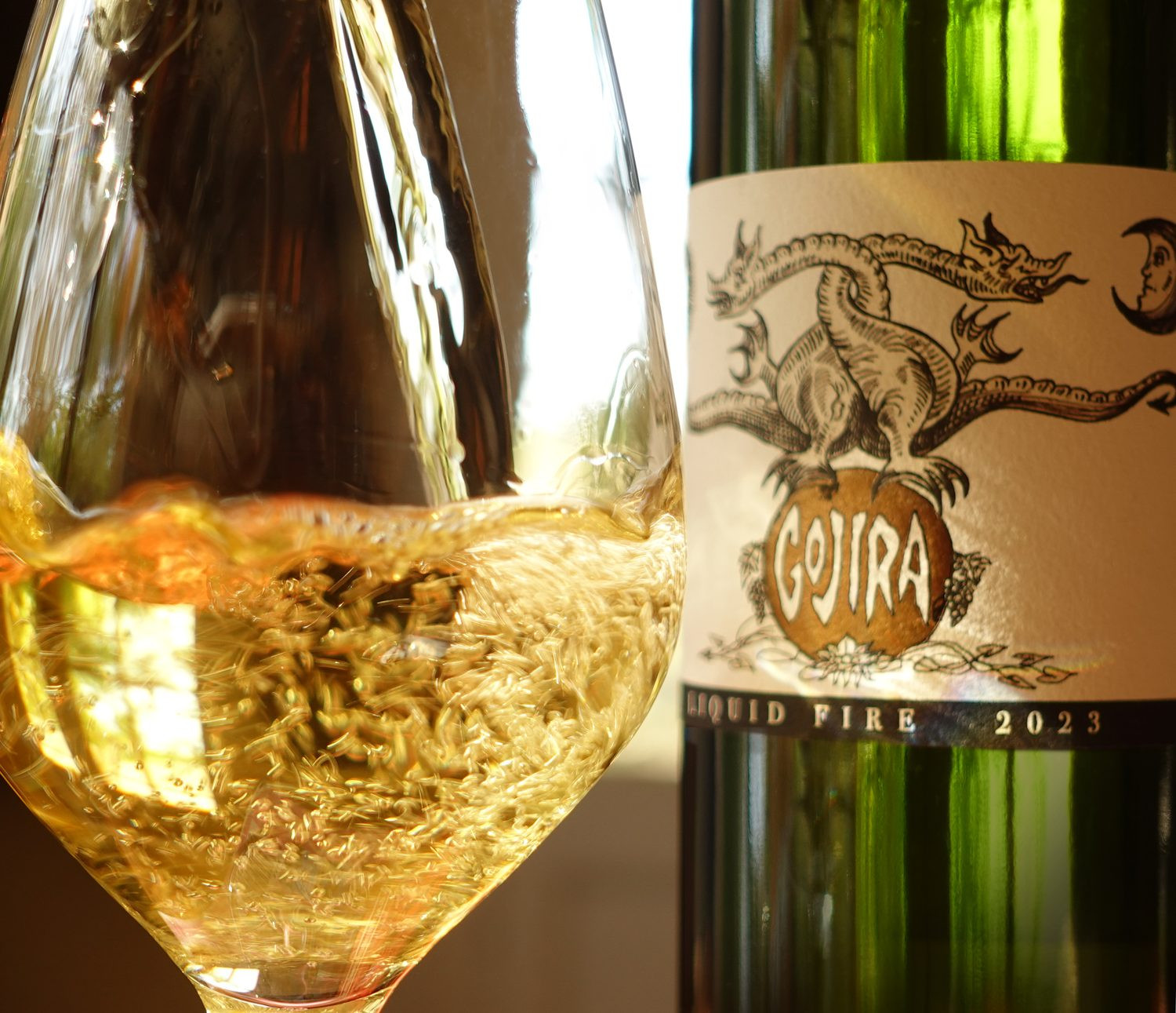Liquid Fire white 2023, in the glass